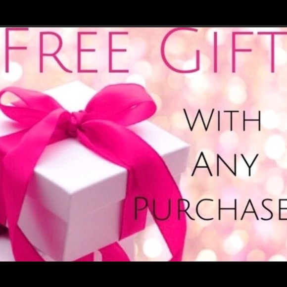 Meet your New Posher, Diane aka Dee aka D aka Didi - Picture 6 of 8